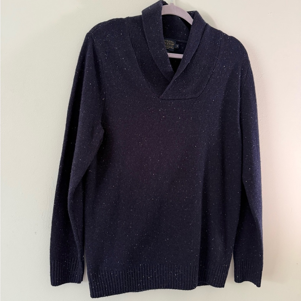 Pendleton Men's Small 100% Wool Shetland pullover navy Blue V-Neck Sweater